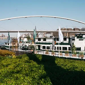 Botel Maastricht Hostel